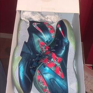 Lebron Zoom Soldier VII